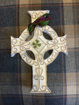 Four leaf clover and cross