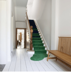 stairs-with-grass-domino-mag