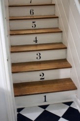 stairs-with-numbers
